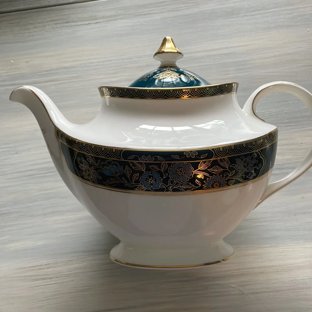 Royal Doulton Carlyle Teapot, Creamer And Covered Sugar Bowl